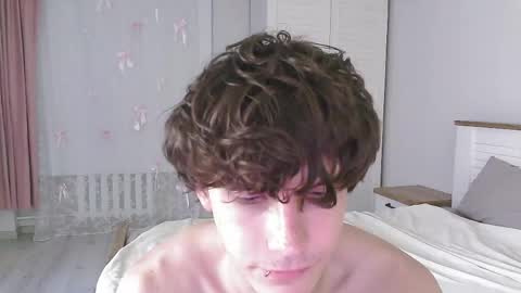 Eric Crush online show from May 2026 01:45:01 AM