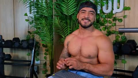 Brayan online show from December 2024 09:04:02 PM