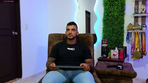 Brayan online show from December 2024 10:49:02 PM