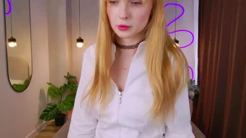 Vivian  online show from August 2026 07:33:02 AM