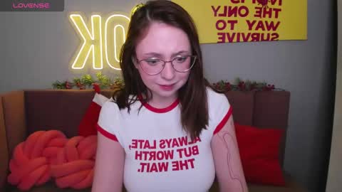 Erica 3 online show from November 2025 01:30:02 AM