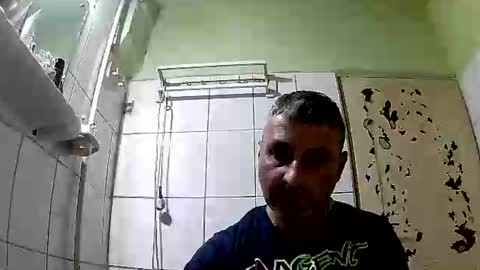 Snapshot of ericboy32 chatting on December 2024 06:30:02 AM eric online show from December 2024 06:30:02 AM