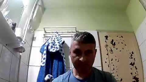 Snapshot of ericboy32 chatting on December 2024 03:44:01 PM eric online show from December 2024 03:44:01 PM