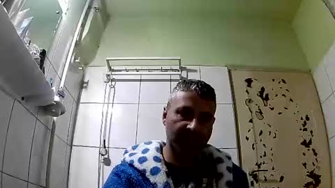 Snapshot of ericboy32 chatting on December 2024 02:56:01 AM eric online show from December 2024 02:56:01 AM