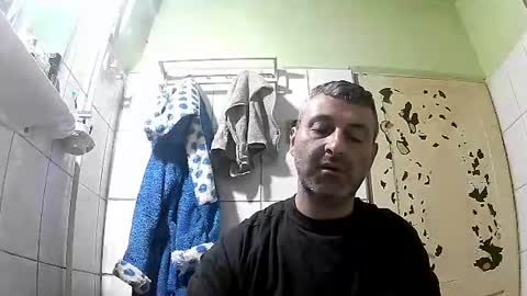 Snapshot of ericboy32 chatting on January 2025 01:45:02 AM eric online show from January 2025 01:45:02 AM