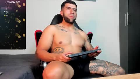 Snapshot of erick_blake_ chatting on February 2025 03:58:01 AM my online show from February 2025 03:58:01 AM