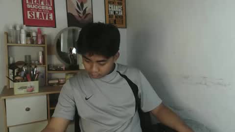 erick_cummer30 online show from May 2026 12:15:01 AM