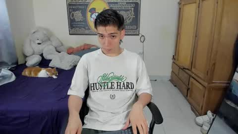 Snapshot of erick_de_rossee chatting on January 2026 06:10:02 PM erick_de_rossee online show from January 2026 06:10:02 PM