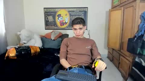 erick_de_rossee online show from April 2026 06:24:02 PM