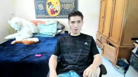 Snapshot of erick_de_rossee chatting on June 2026 06:07:02 PM erick_de_rossee online show from June 2026 06:07:02 PM