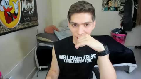 Snapshot of erick_de_rossee chatting on July 2026 07:02:02 PM erick_de_rossee online show from July 2026 07:02:02 PM
