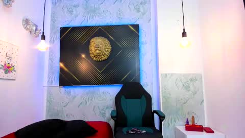   online show from February 2025 08:48:01 AM