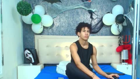   online show from November 2025 03:42:02 AM