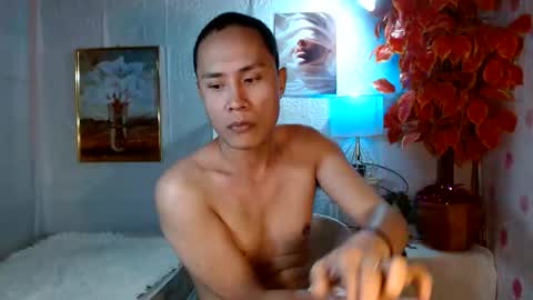erickashotcum online show from April 2026 11:58:01 AM