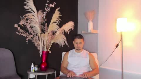 Snapshot of erickdowell chatting on December 2024 12:22:01 PM Erick online show from December 2024 12:22:01 PM