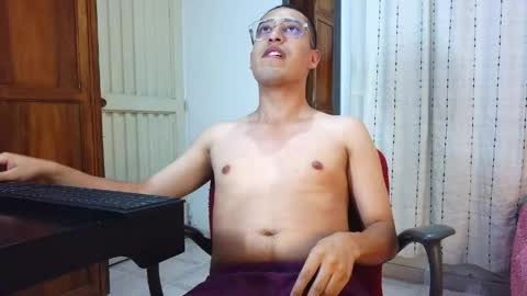 Eriick online show from May 2026 01:33:02 AM