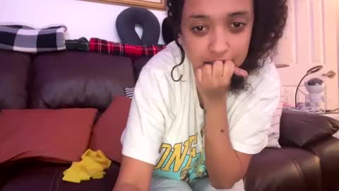 Lea  Erik online show from December 2024 03:37:01 PM