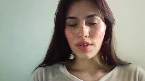 Snapshot of erika_depp chatting on November 2025 07:47:01 PM Erika online show from November 2025 07:47:01 PM