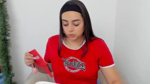 Erika Mendez online show from December 2024 07:50:02 PM