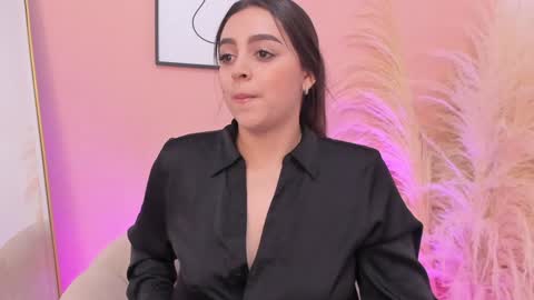 Erika Mendez online show from January 2025 08:32:01 PM