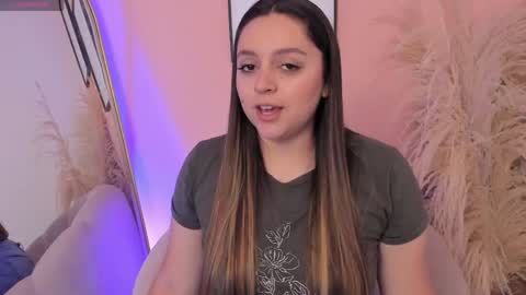 Erika Mendez online show from April 2026 08:20:02 PM