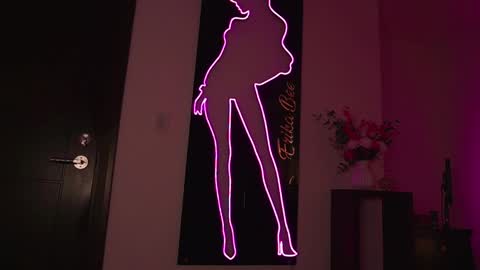 Venus Skye online show from September 2025 08:14:01 PM