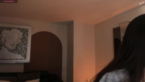 Erika Benz online show from June 2026 12:33:02 PM