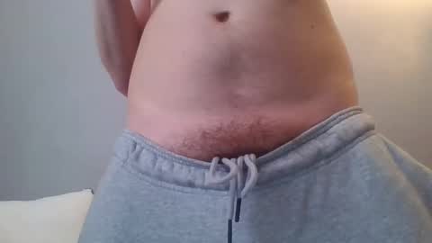 Snapshot of erilly chatting on February 2026 08:52:01 PM e online show from February 2026 08:52:01 PM