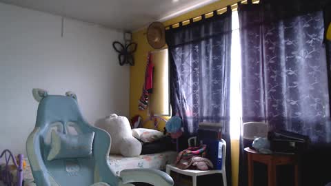 erina_1 online show from February 2025 04:50:02 PM