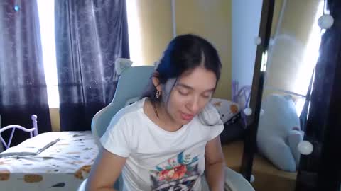 erina_1 online show from September 2025 05:23:01 PM