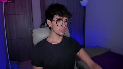   online show from February 2026 04:44:01 AM