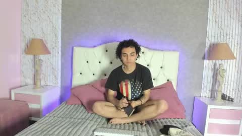 Snapshot of erisyerian chatting on January 2026 08:01:01 PM Eris y Erian online show from January 2026 08:01:01 PM