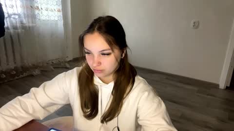 Lina online show from March 2026 07:14:01 AM