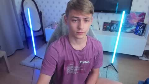 Max online show from September 2025 12:44:02 AM