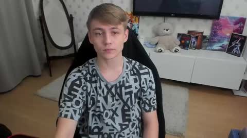 Max online show from September 2025 01:10:01 AM