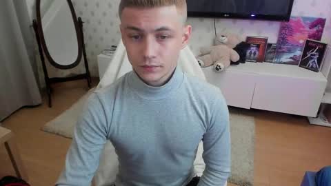 Max online show from October 2025 12:44:02 AM