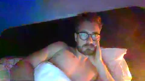 Snapshot of erniehot chatting on November 2025 09:20:02 AM ernie is feeling horny online show from November 2025 09:20:02 AM