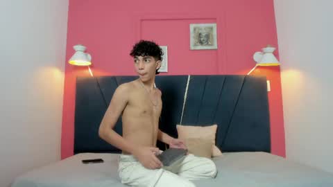 ero_boy40 online show from May 2026 04:18:01 AM