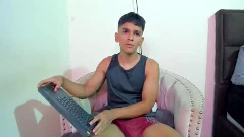 Snapshot of eron_crown chatting on June 2026 03:29:02 AM eron_crown online show from June 2026 03:29:02 AM