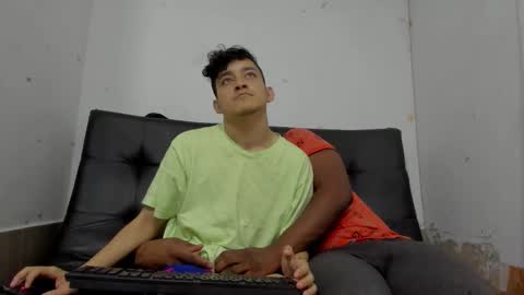 eros_fang online show from December 2025 09:47:02 AM