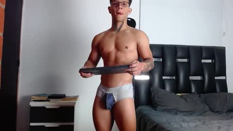 Snapshot of erosscott chatting on January 2026 06:54:02 PM Eros online show from January 2026 06:54:02 PM