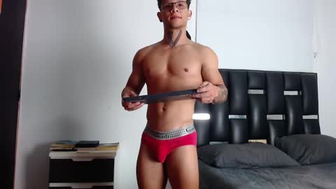 Snapshot of erosscott chatting on January 2026 06:00:02 PM Eros online show from January 2026 06:00:02 PM