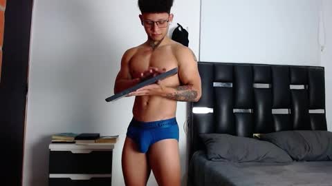 Snapshot of erosscott chatting on February 2026 06:14:01 PM Eros online show from February 2026 06:14:01 PM