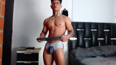 Snapshot of erosscott chatting on February 2026 06:59:02 PM Eros online show from February 2026 06:59:02 PM