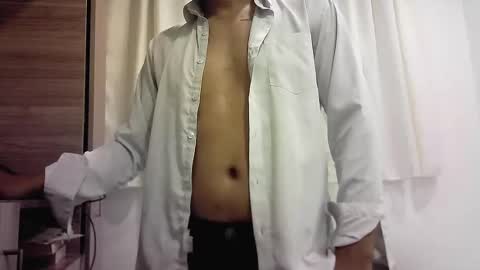 erost31 online show from May 2026 02:05:01 AM