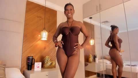 Snapshot of eroticalana_ chatting on February 2026 11:57:02 PM Alana online show from February 2026 11:57:02 PM