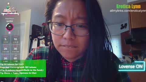 Snapshot of eroticalynn chatting on December 2024 07:07:01 PM Lynn online show from December 2024 07:07:01 PM