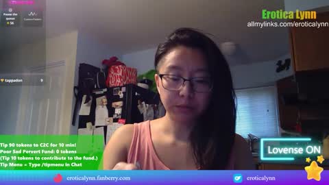 Snapshot of eroticalynn chatting on March 2025 08:00:01 PM Lynn online show from March 2025 08:00:01 PM