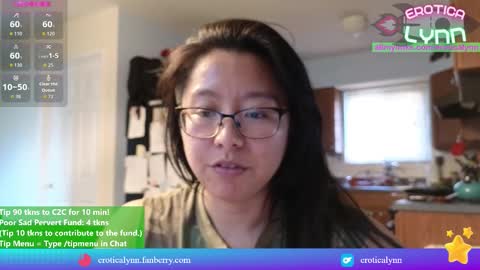 Snapshot of eroticalynn chatting on November 2025 09:24:02 PM Lynn online show from November 2025 09:24:02 PM