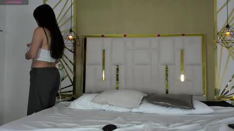 Snapshot of eroticams_vc chatting on September 2025 02:32:01 PM eroticams_vc online show from September 2025 02:32:01 PM